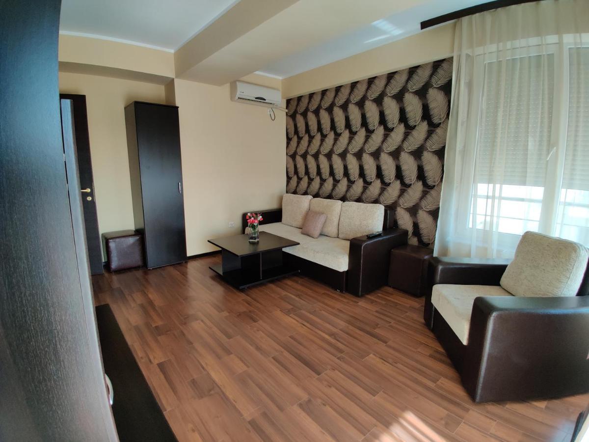 Summerland Beach&sun Mamaia